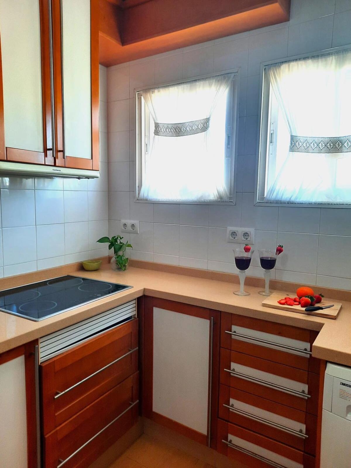 Paseo Del Rey - Fuengirola 2 Bedrooms Oceanfront Apartment Exterior foto