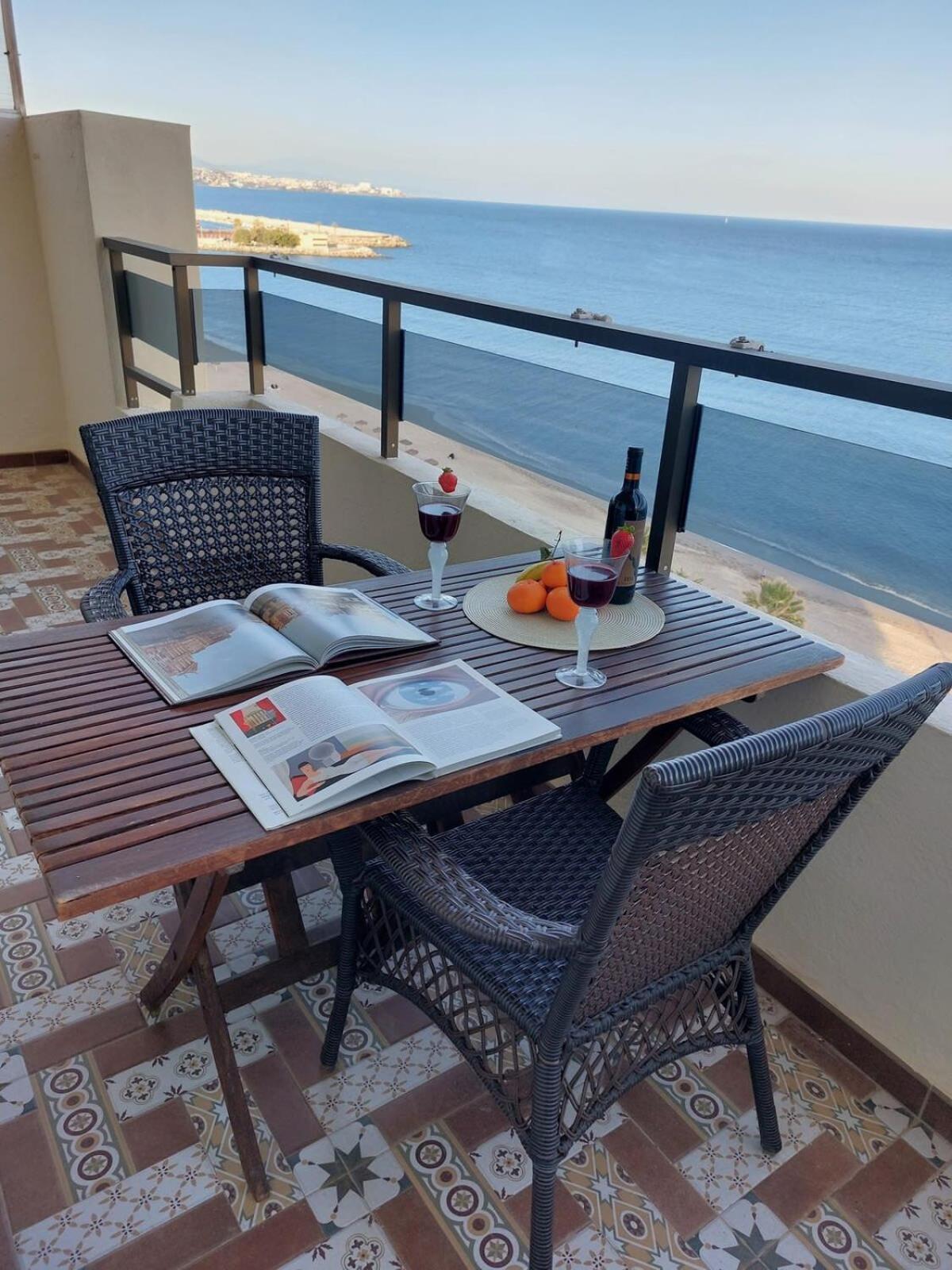 Paseo Del Rey - Fuengirola 2 Bedrooms Oceanfront Apartment Exterior foto